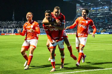 
				Precisando vencer na Série B, CRB visita o Vila Nova pela 18ª rodada
			
			
