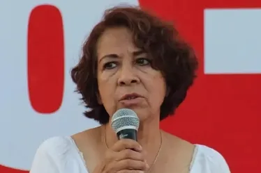 
			
				Prefeita é assassinada a tiros dentro do próprio gabinete
			
			