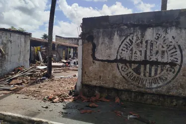 
				Prefeitura de Arapiraca negocia desapropriação da antiga sede social do ASA
			
			