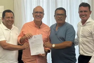 
			
				Prefeitura de Penedo concede reajuste salarial a professores
			
			