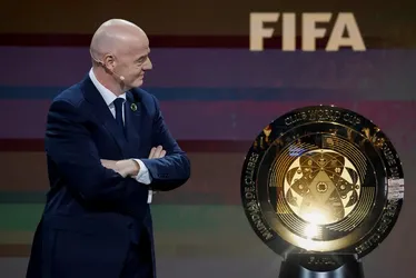 
			
				Quanto a Fifa prevê faturar com o Mundial de Clubes? Veja valor bilionário
			
			