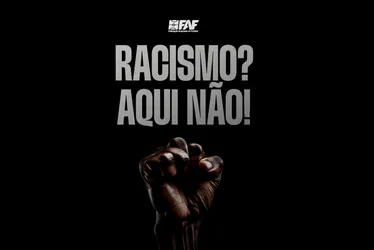 
				Racismo é crime. Dentro e fora de campo.
			
			