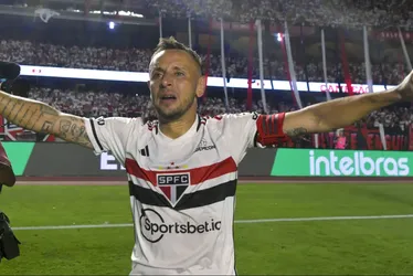 
				Rafinha anuncia aposentadoria do futebol
			
			
