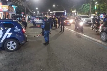 
			
				Reviravolta: laudo pericial aponta arma que matou morador de rua na Centenário
			
			