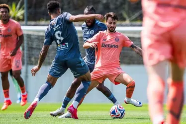 
			
				Rival do Palmeiras no Mundial, Porto perde jogo-treino contra inexpressivo time da Letônia
			
			
