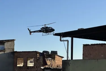 
			
				Soldado do Batalhão de Guarda do Exército é preso por integrar facção
			
			