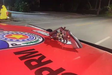 
			
				Suspeito é preso e confessa tentativa de homicídio em loja de baterias no Santo Eduardo
			
			