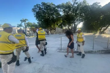
				Tapas e chutes: homem de 31 anos é preso por agredir adolescente no Centro
			
			