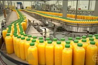 
				Taxa de 70% sobre suco de laranja ameaça milhares de empregos
			
			
