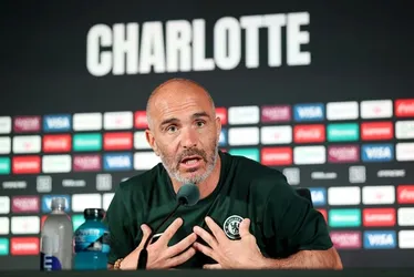 
				Técnico do Chelsea detona paralisações em jogos do Mundial: “Piada”
			
			