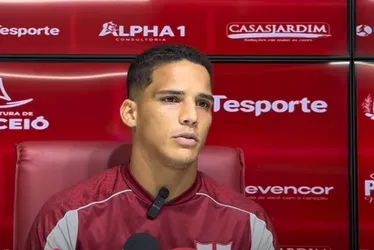 
			
				Thiaguinho, sobre bom momento do CRB: "Se permancer desse jeito, a gente vai subir"
			
			