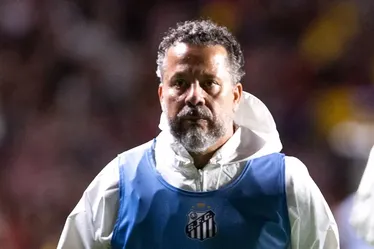 
				Torcida Jovem do Santos cobra diretoria por técnico, contratações e ‘caso Neymar’
			
			