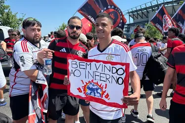 
			
				Torcida do Flamengo faz festa antes de jogo contra o Chelsea
			
			