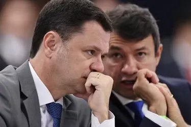 
			
				Torres diz que 'minuta do golpe' é 'minuta do Google' e tinha erros de concordância
			
			