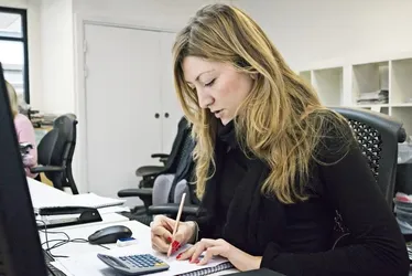 
			
				Trabalha sentado? Saiba de quanto em quanto tempo você deve levantar
			
			