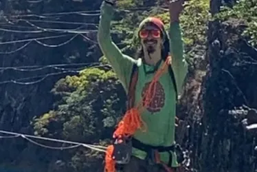 
				Turista morre ao cair de 50 metros de altura na Chapada dos Veadeiros
			
			