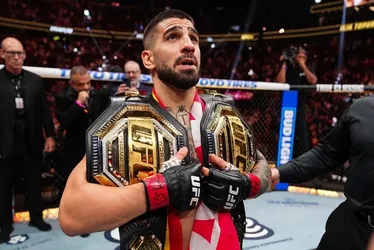 
				UFC 317: Ilia Topuria nocauteia Charles do Bronx; Pantoja vence
			
			