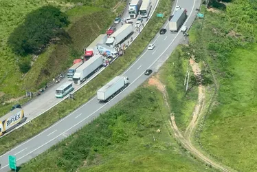 
				Saiba o estado de saúde dos sobreviventes do grave acidente na BR-101
			
			