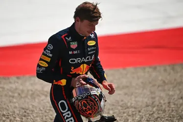 
				Verstappen condiciona permanência na Red Bull a ‘esvaziamento’ ou saída de Horner
			
			