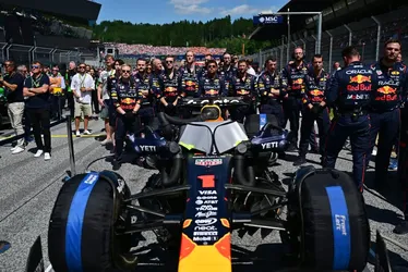 
				Verstappen condiciona permanência na Red Bull a ‘esvaziamento’ ou saída de Horner
			
			