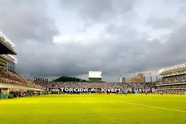 
			
				Vila Belmiro deve ser mantida e novo estádio será na Baixada Santista
			
			