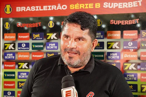 
				"A responsabilidade é toda minha", diz Barroca após nova derrota do CRB na Série B
			
			
