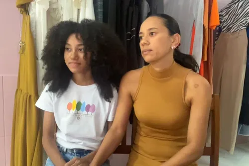 
				Adolescente de Maceió é vítima de racismo e reage: “Sou negra e me sinto feliz por ser quem eu sou"
			
			