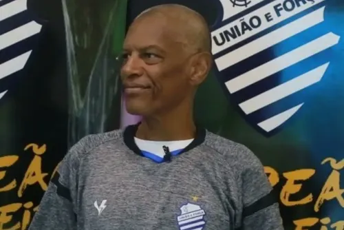 
				Flávio Pantera: a última defesa de um ídolo azulino
			
			