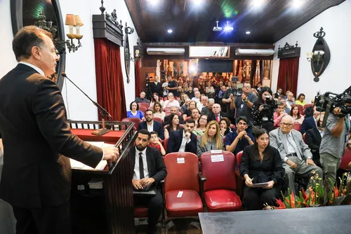 
				OAM celebra legado do jurista Marcos Bernardes de Mello com lançamento de documentário
			
			