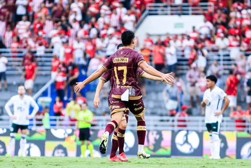 
				Thiaguinho, sobre bom momento do CRB: "Se permancer desse jeito, a gente vai subir"
			
			