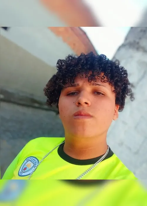 
			
				Azulino e fã do Neymar: saiba quem era o motociclista que morreu após ser arrastado por caminhão
			
			