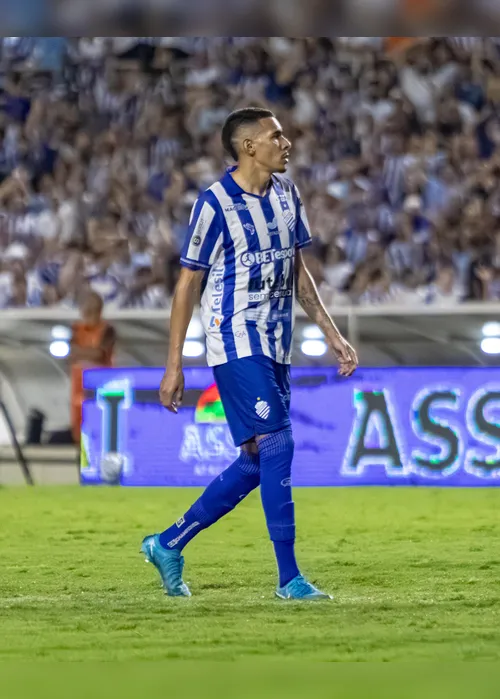 
				Betão atrai interesse no Brasil e no exterior, após se destacar na temporada do CSA
			
			