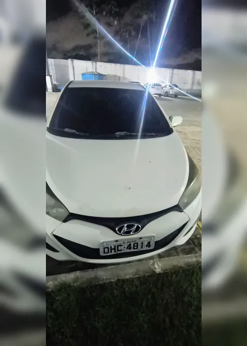 
				Casal é preso com drogas em condomínio na região de Jacarecica
			
			