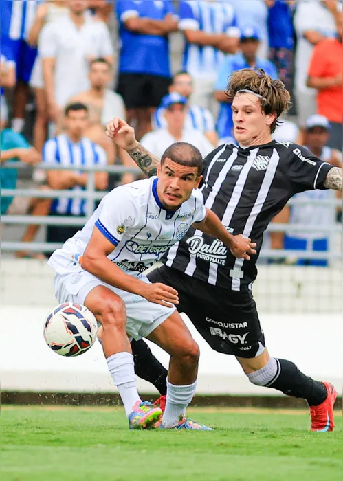 
				Com gol suado de Robinho, no Rei Pelé, CSA empata com o Figueirense pela Série C: 1x1

			