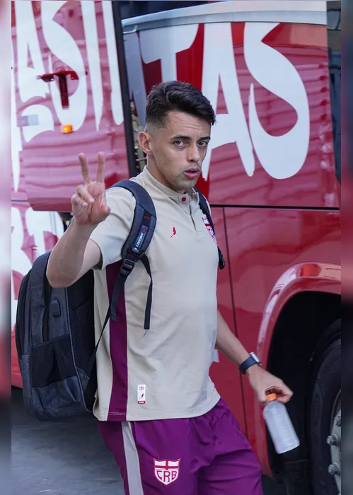 
				Delegação do CRB segue viagem rumo a Curitiba, para jogo contra o Operário
			
			