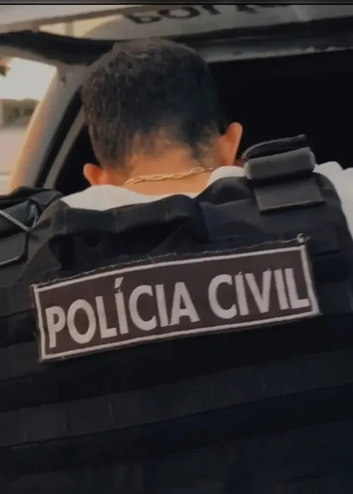 
				Dono de lava a jato é preso em Maceió por usar cartão de cliente em golpe de R$ 15 mil
			
			