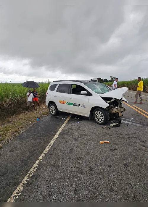 
				Grave acidente deixa dois homens presos às ferragens em Marechal Deodoro
			
			