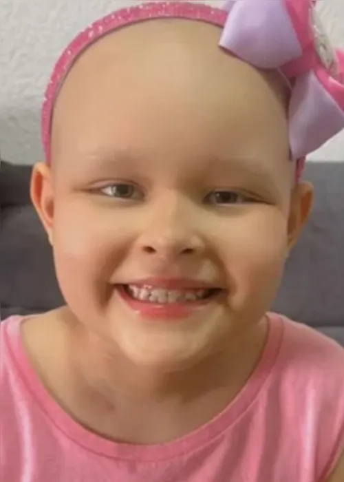 
				Morre menina que descobriu câncer fazendo dancinha do TikTok
			
			