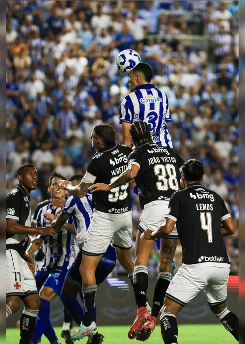 
				Na estreia do técnico, CSA segura empate com o Vasco, no jogo de ida da Copa do Brasil
			
			