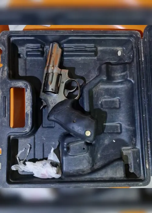 
				PC prende suspeito de homicídio em ponto de ônibus no bairro Chã da Jaqueira
			
			