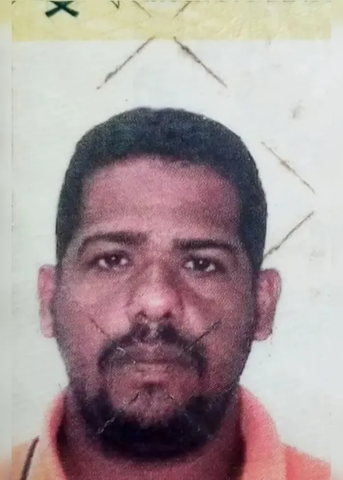 
				Polícia descarta latrocínio em caso de homem morto ao lado de carro na AL-105
			
			