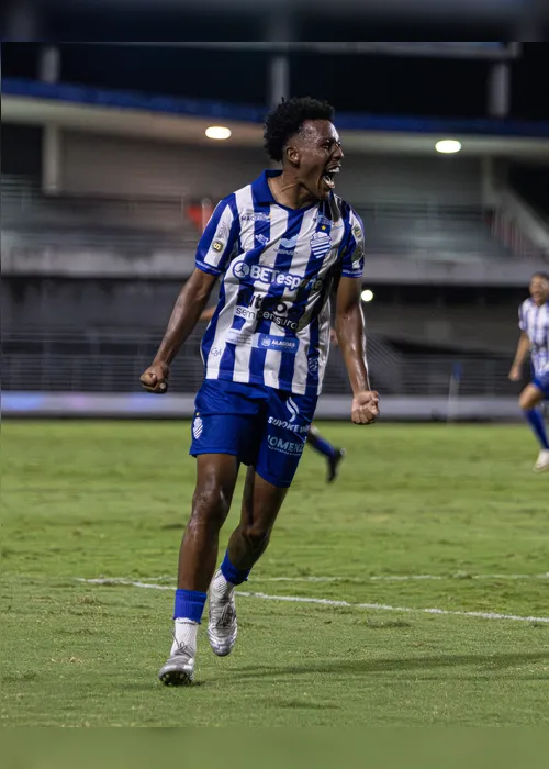 
			
				Ramon fala sobre momento no CSA, briga por posição e objetivos da equipe
			
			