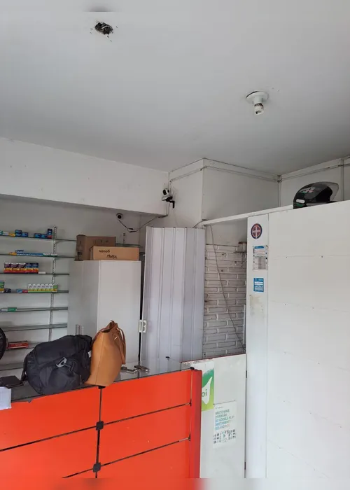 
				Sem receita: farmácia é interditada por venda irregular de medicamentos
			
			
