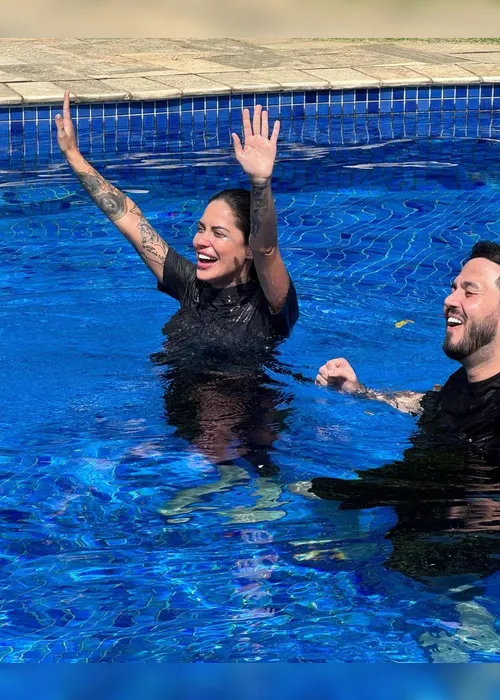 
			
				Tati Zaqui fala de mudanças no visual após conversão
			
			
