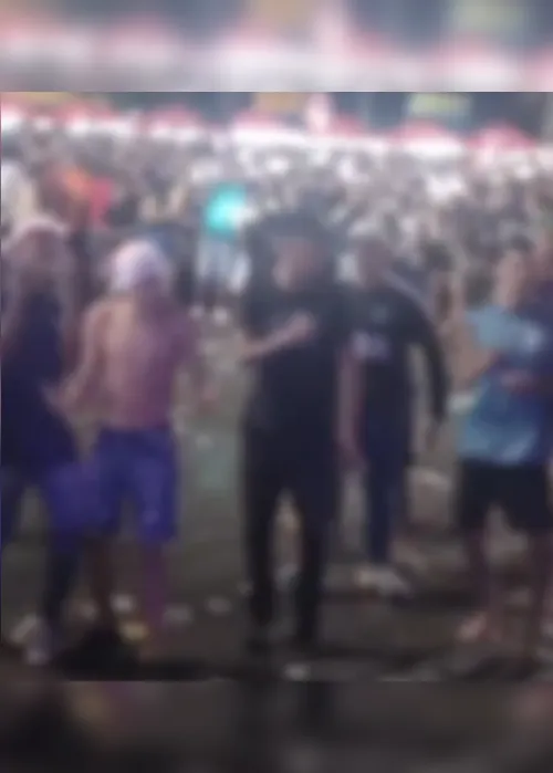 
				Vídeo mostra confusão durante festa de São João em Jaraguá
			
			