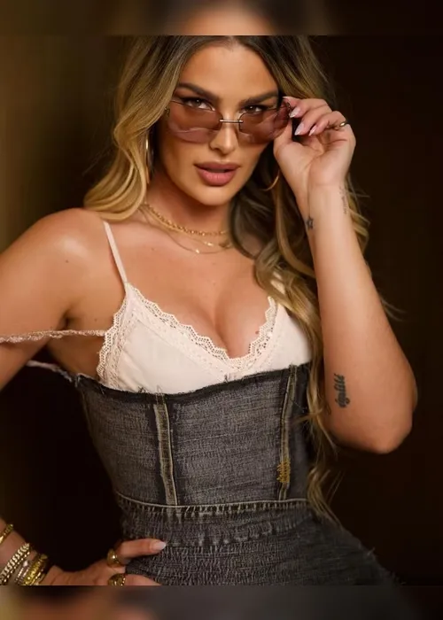 
			
				Yasmin Brunet diz que está difícil encontrar namorado: 'Depois que fiquei seletiva"
			
			