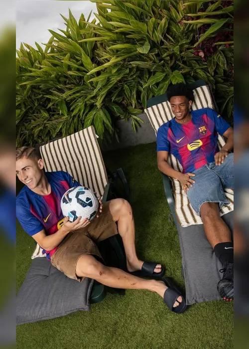 
				"Essa tem cheiro de Champions, irmão", diz zagueiro do Barcelona
			
			