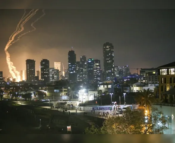 Brasileira relata retomada de ataques do Irã em Israel; veja vídeo