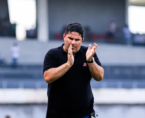 CRB: Eduardo Barroca exalta vitória sobre o Goiás, elenco e torcida regatiana