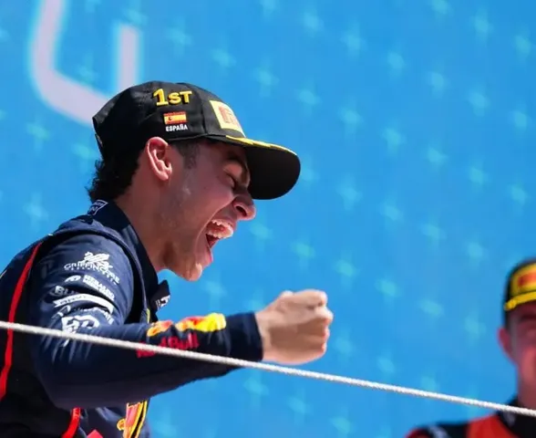 FIA aceita pedido da Red Bull para superlicença a piloto de 17 anos